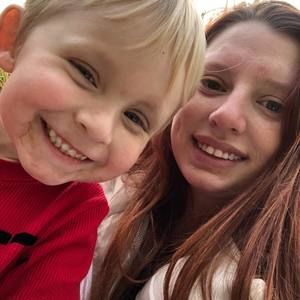 Meet your Posher, Ashley